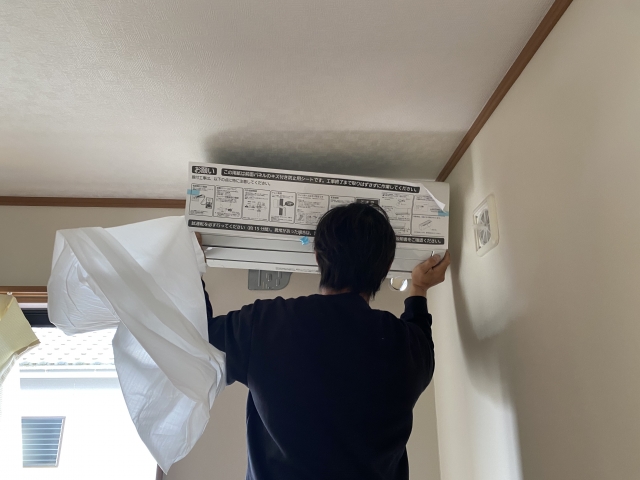 他社のエアコン修理サービスと比較